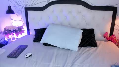 Margot  online show from February 5, 2026, 12:54 pm