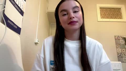 Molly online show from May 19, 2026, 2:45 pm