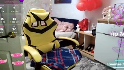 Mari online show from February 25, 2025, 3:31 am