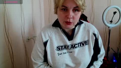 Mari online show from April 1, 2026, 6:25 am