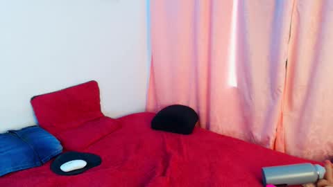 mari_mar69 online show from September 12, 2025, 12:16 pm