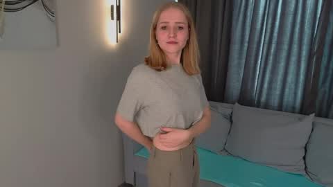 Delia online show from May 22, 2026, 2:33 pm