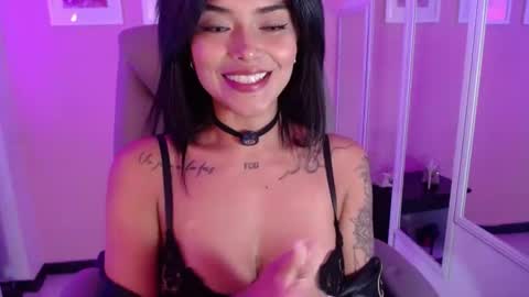 Snapshot of maria_jones chatting on July 3, 2026, 6:47 pm Instagram soymj01 online show from July 3, 2026, 6:47 pm