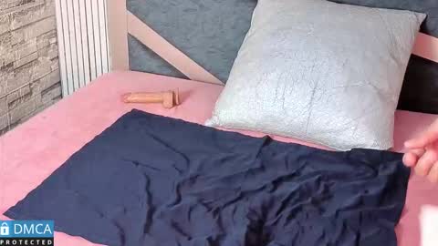 maria_twenty online show from November 4, 2025, 11:20 am