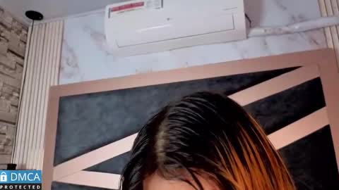 maria_twenty online show from November 7, 2025, 10:59 am