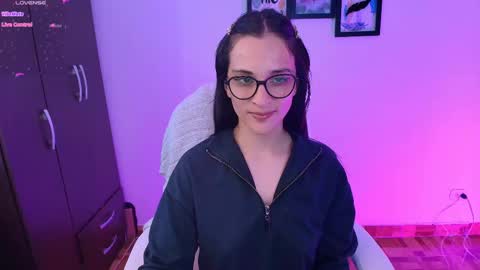 Leidy online show from February 28, 2025, 11:03 am
