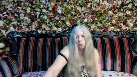 Snapshot of mariabelladonna chatting on November 28, 2025, 10:34 pm Maria online show from November 28, 2025, 10:34 pm
