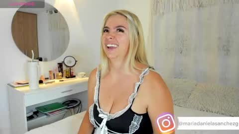 mariadanielasanchez online show from September 27, 2025, 12:59 am