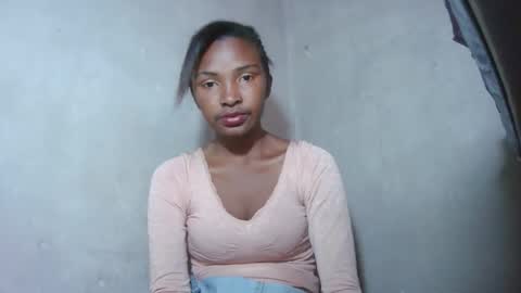 Snapshot of mariah586 chatting on October 21, 2025, 1:23 pm Maria online show from October 21, 2025, 1:23 pm