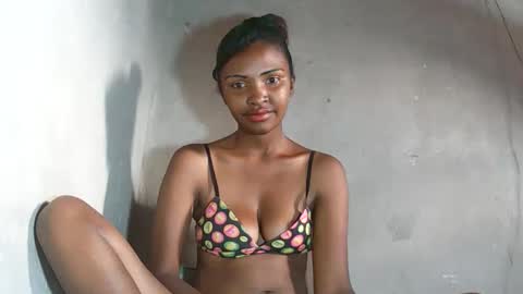 Maria online show from November 28, 2025, 4:37 am