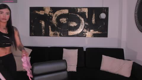 MARIA HERRERA  online show from December 3, 2024, 7:00 pm