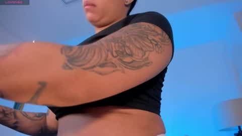 MARIA HERRERA  online show from April 20, 2026, 7:59 pm