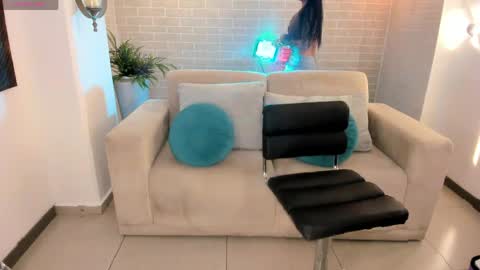 Snapshot of mariaherrera_ chatting on April 26, 2026, 11:35 pm MARIA HERRERA online show from April 26, 2026, 11:35 pm