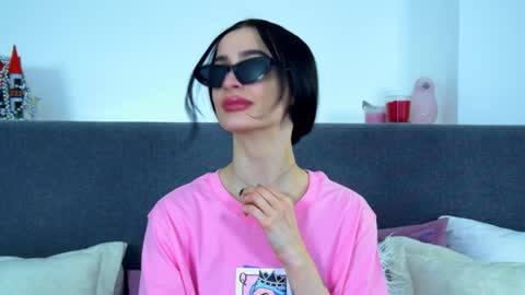 MariaMenson online show from January 25, 2025, 5:07 am