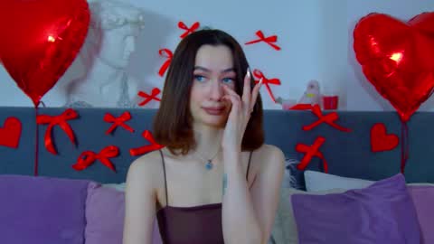 MariaMenson online show from February 18, 2025, 7:19 pm