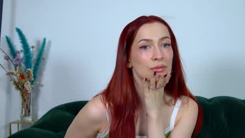 Snapshot of mariamenson chatting on May 28, 2026, 6:49 pm MariaMenson online show from May 28, 2026, 6:49 pm