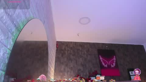 Marian online show from April 7, 2026, 7:03 pm