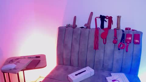 Marian online show from November 22, 2025, 3:05 am