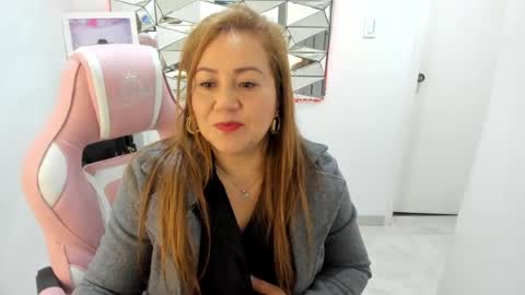 Snapshot of mariana01_m chatting on June 13, 2026, 10:57 am mariana01_m online show from June 13, 2026, 10:57 am
