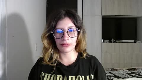 Mariana online show from December 17, 2024, 9:16 pm