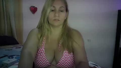 Snapshot of mariana995649 chatting on July 14, 2026, 12:02 am mariana995649 online show from July 14, 2026, 12:02 am