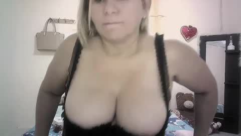 Snapshot of mariana995649 chatting on July 16, 2026, 12:44 pm mariana995649 online show from July 16, 2026, 12:44 pm