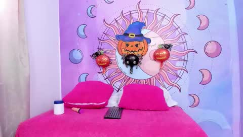 mariana_16_ online show from October 27, 2025, 7:18 pm