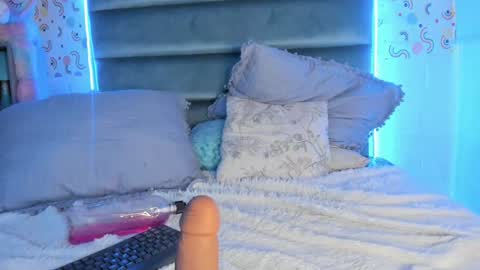 mariana_babe_ online show from January 21, 2025, 6:23 pm