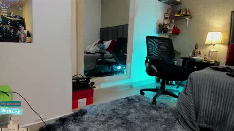 Mar y online show from November 13, 2025, 2:27 pm