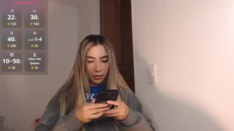 Mariana online show from November 27, 2025, 11:40 pm