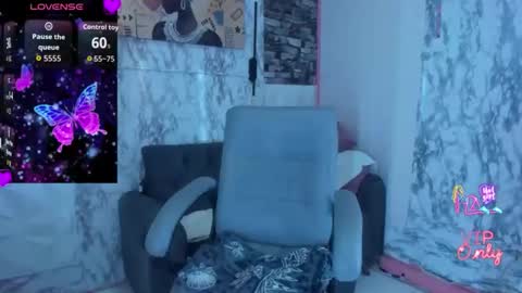 Snapshot of mariana_galviz chatting on June 11, 2026, 12:19 am Mariana online show from June 11, 2026, 12:19 am