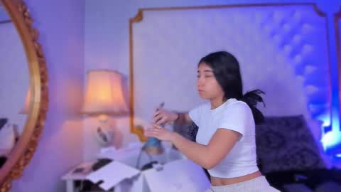 Mariana   online show from December 21, 2025, 10:55 am