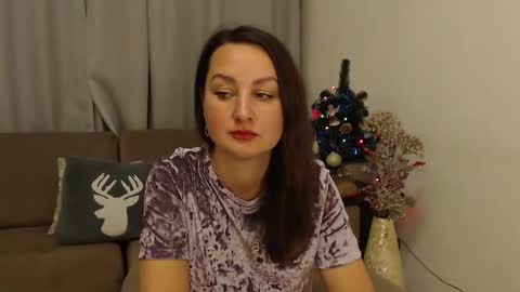 Snapshot of mariana_mur chatting on December 19, 2024, 1:07 pm MarianaMur online show from December 19, 2024, 1:07 pm