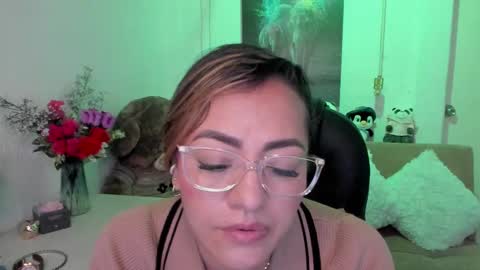 Mariana Lopez online show from February 26, 2025, 4:25 am