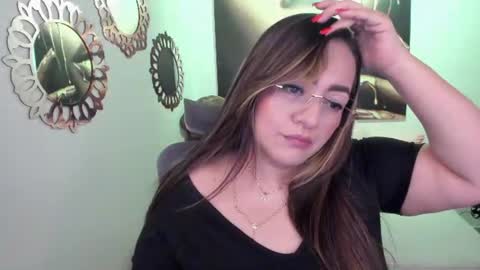 Snapshot of marianalopez81 chatting on June 28, 2026, 1:44 am Mariana Lopez online show from June 28, 2026, 1:44 am