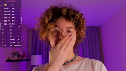 Mariana online show from November 30, 2025, 6:01 pm