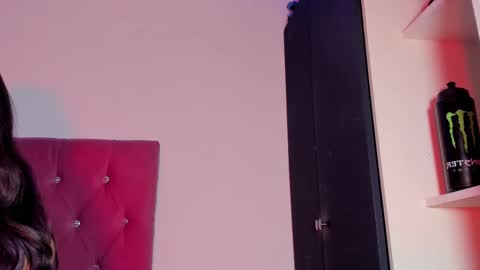 mariana williams online show from September 18, 2025, 3:19 am