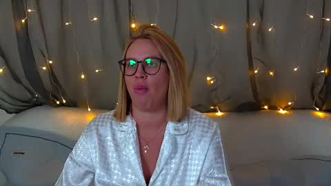 Maria online show from October 26, 2025, 6:25 pm