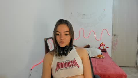 Mariangel online show from February 6, 2025, 3:37 am