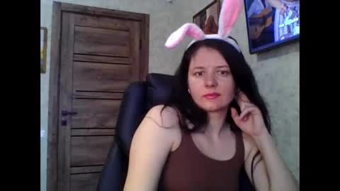 Nina Kiss online show from April 2, 2026, 7:28 am