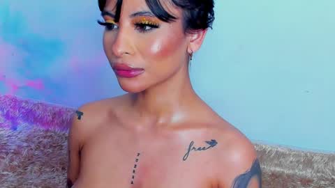 M A R I A N E online show from February 1, 2025, 7:15 am