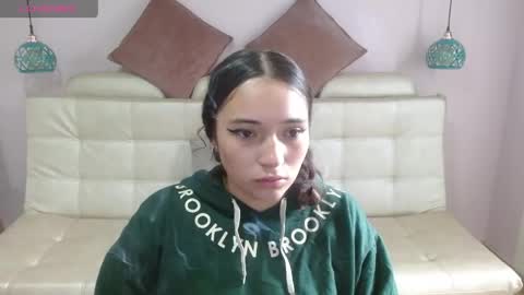 marianne_cam online show from April 17, 2026, 4:21 pm