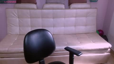 Snapshot of marianne_cam chatting on June 3, 2026, 2:33 pm marianne_cam online show from June 3, 2026, 2:33 pm
