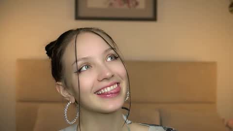 Rachel online show from November 18, 2025, 8:24 pm