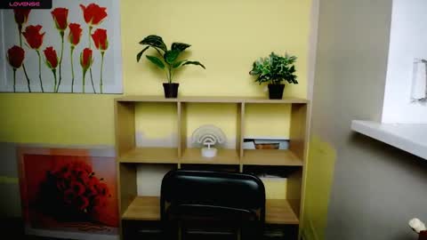 Mariia online show from March 12, 2025, 2:45 pm