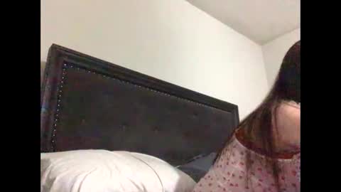 Snapshot of marie00090 chatting on May 2, 2026, 6:29 am marie00090 online show from May 2, 2026, 6:29 am