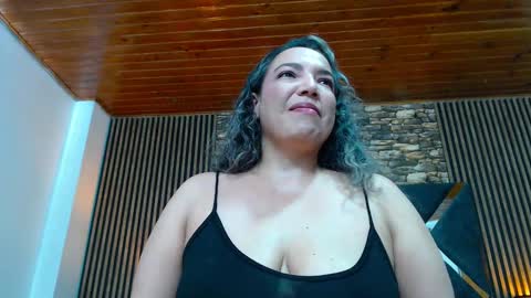 marie_hss online show from October 2, 2025, 8:27 pm