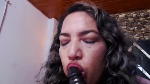 marie_hss online show from October 12, 2025, 8:35 am