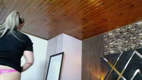 marie_hss online show from April 8, 2026, 7:58 pm