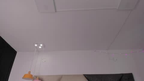 Mariee online show from April 2, 2026, 6:27 pm